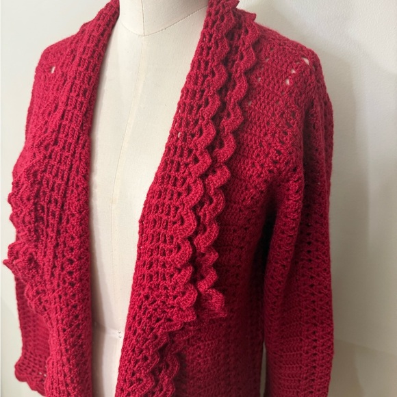 RED 100% WOOL CROCHET LONG CARDIGAN WITH SCALLOPED EDGING AND FLARED SLEEVES - Picture 4 of 15